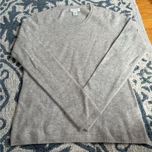 Adrienne Vittadini cashmere sweater light grey